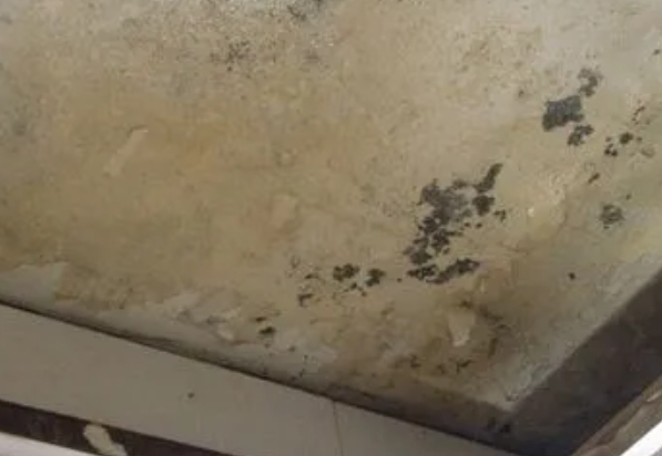 河南阳台漏水维修公司分享下河南卫生间渗水维修需要注意哪些问题。